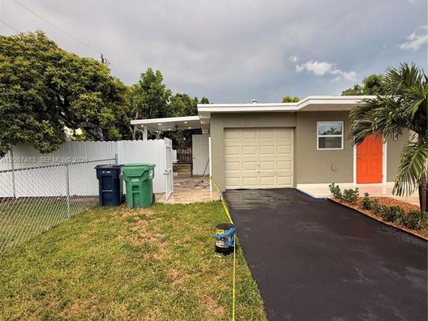 10555 SW 32nd St , Unit 2, Miami, FL 33165