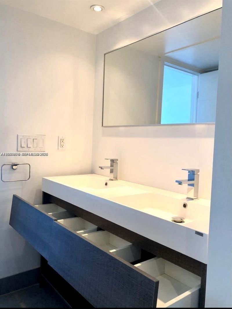6770 Indian Creek Dr, Unit PH-S, Miami Beach, FL 33141 Photo