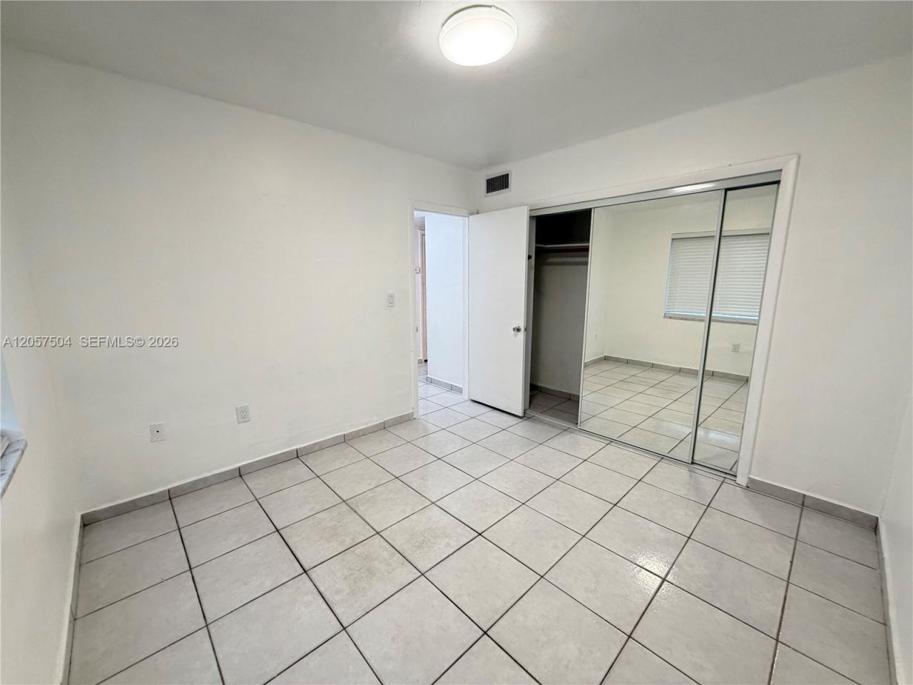 1860 SW 22nd St, Unit 4, Miami, FL 33145 Photo