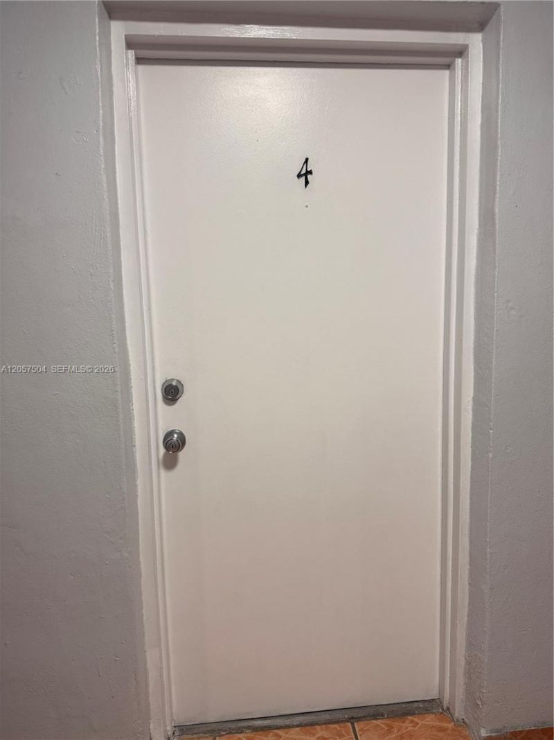 1860 SW 22nd St , Unit 4, Miami, FL 33145 Photo