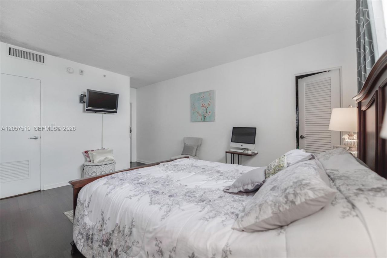 3000 S Ocean Dr , Unit 1506, Hollywood, FL 33019 Photo