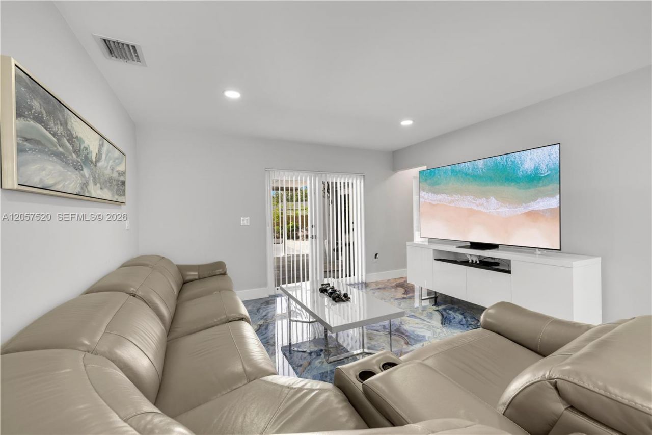 10350 SW 48th St , Unit 1, Miami, FL 33165 Photo