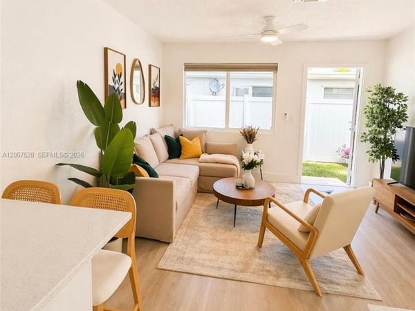 5712 Mayo St , Unit 2, Hollywood, FL 33023