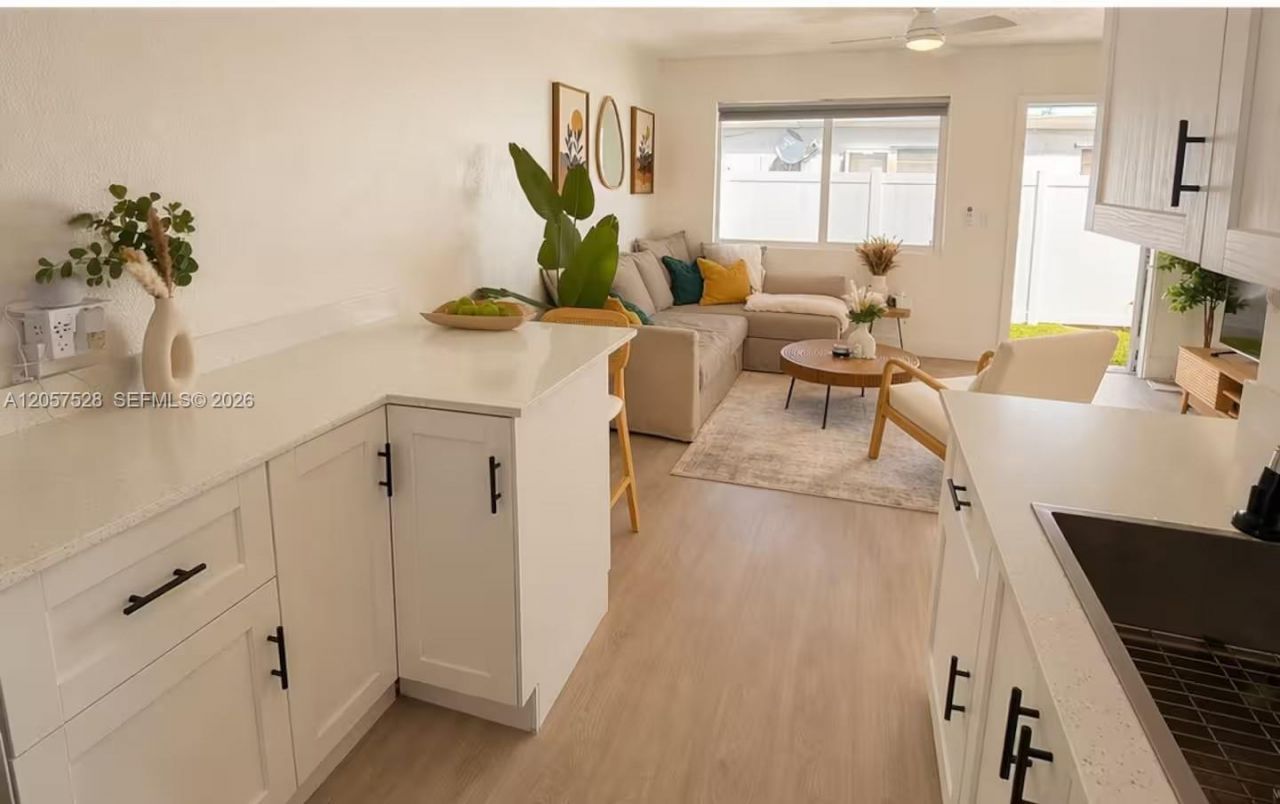 5712 Mayo St , Unit 2, Hollywood, FL 33023 Photo