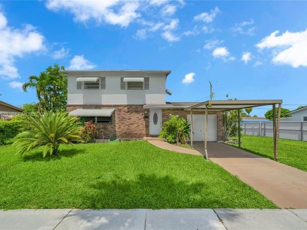 2322 SW 128th Ave, Miami, FL 33175