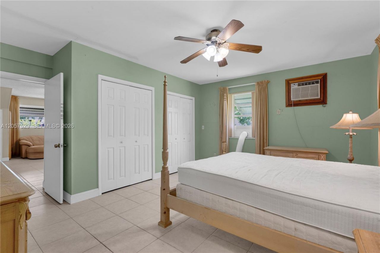 2322 SW 128th Ave, Miami, FL 33175 Photo