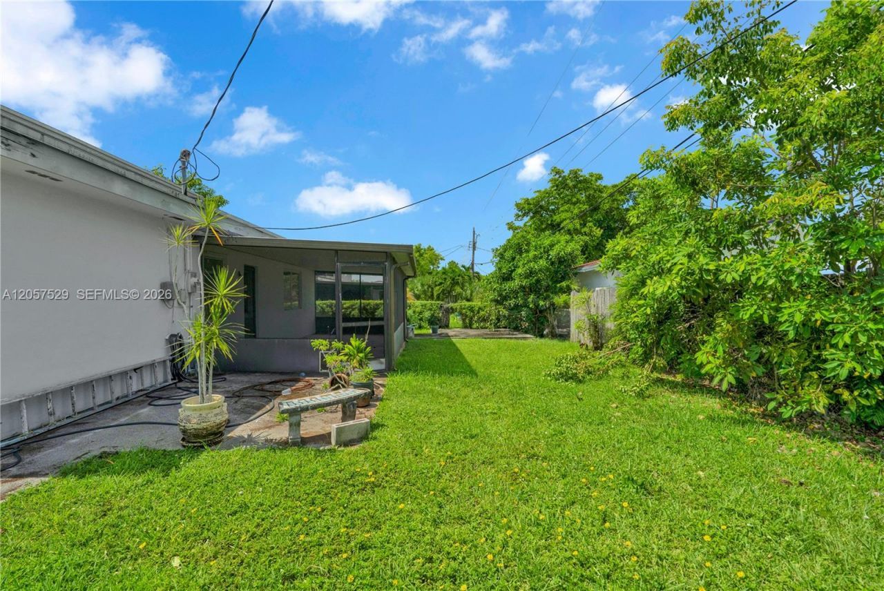 2322 SW 128th Ave, Miami, FL 33175 Photo