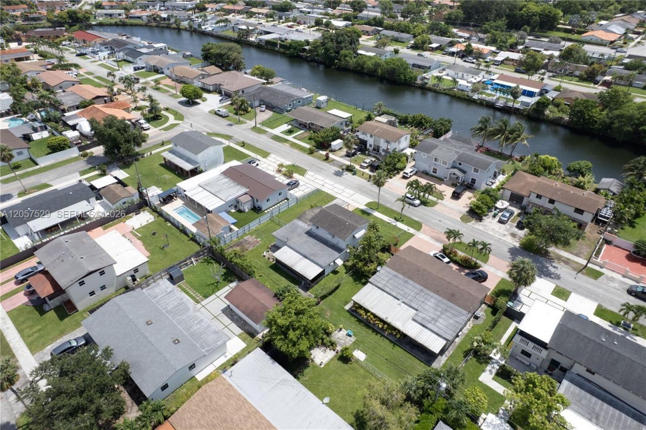 2322 SW 128th Ave, Miami, FL 33175 Photo