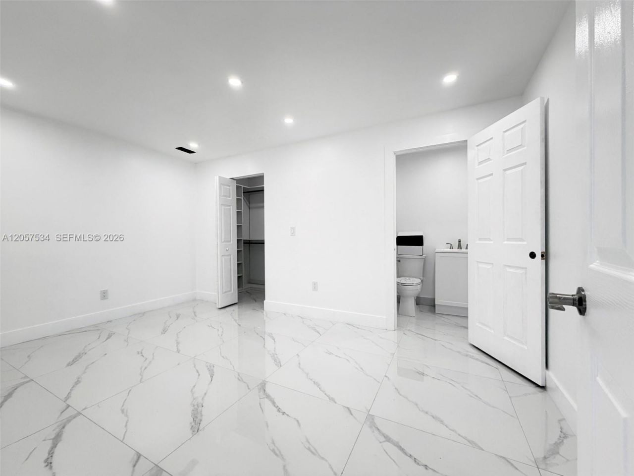 2210 NW 93rd Ave , Pembroke Pines, FL 33024 Photo