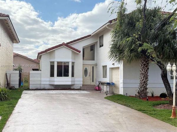 18318 NW 61st Ct , Hialeah, FL 33015