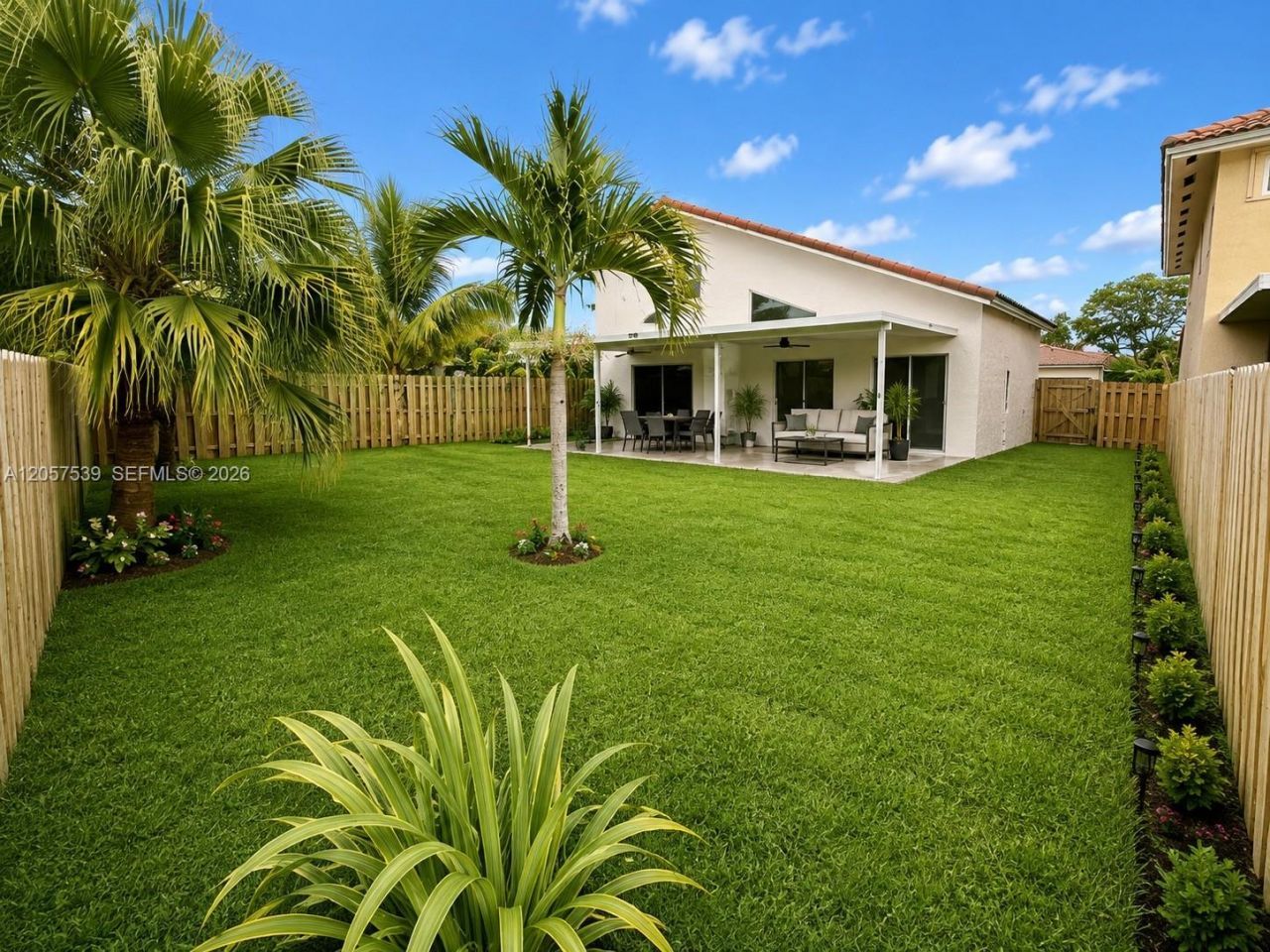 18318 NW 61st Ct, Hialeah, FL 33015 Photo