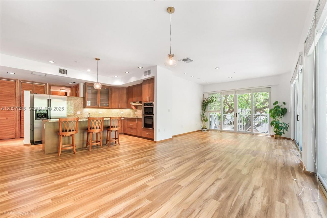 3333 Rice St , Unit 203, Miami, FL 33133 Photo