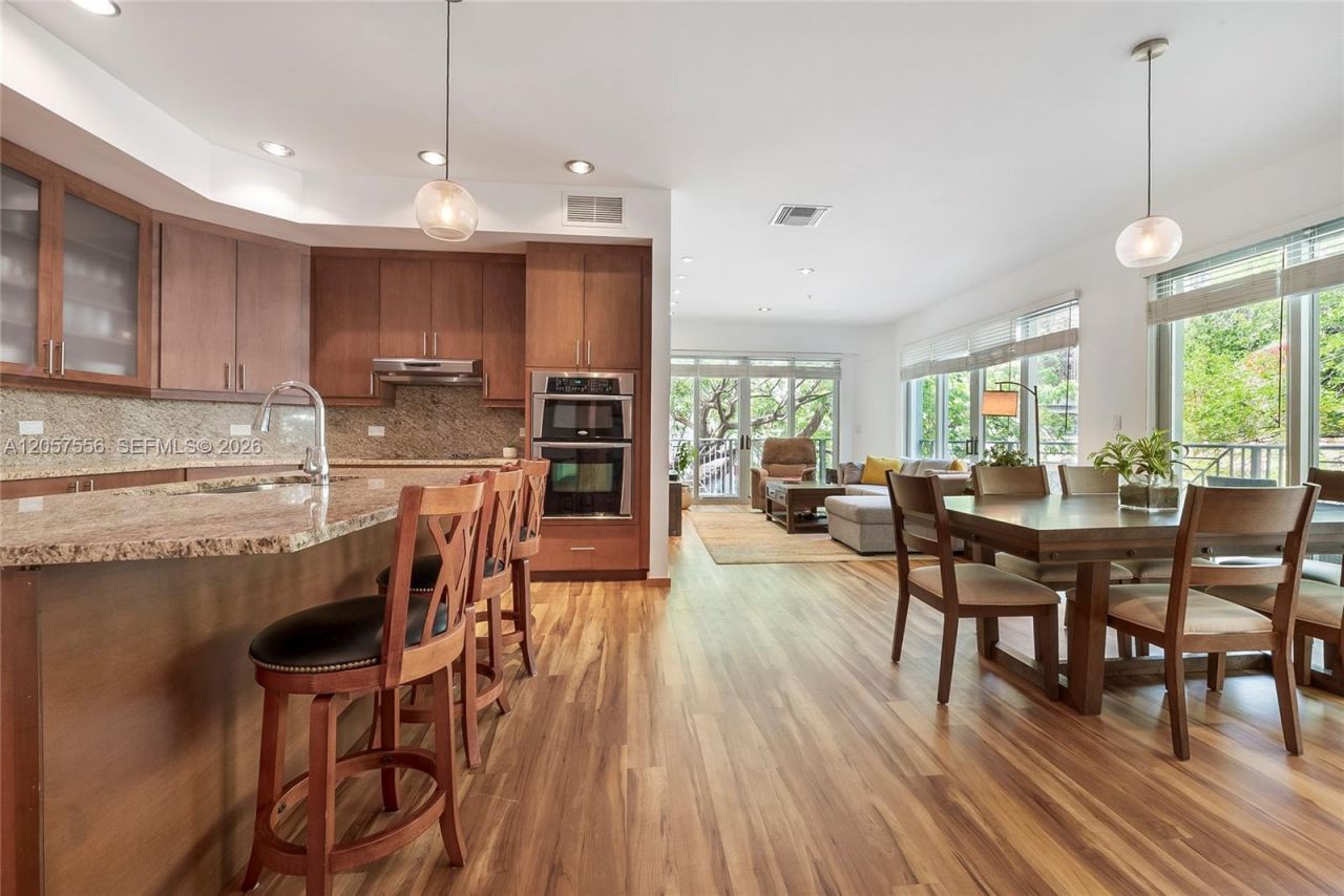 3333 Rice St , Unit 203, Miami, FL 33133 Photo