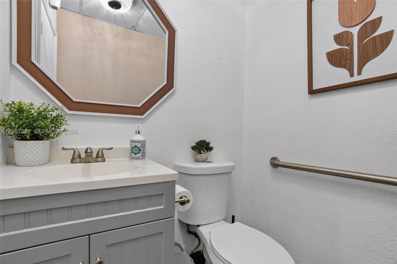 Full Service Salon For Sale In Miami , Miami, FL 33173 Photo