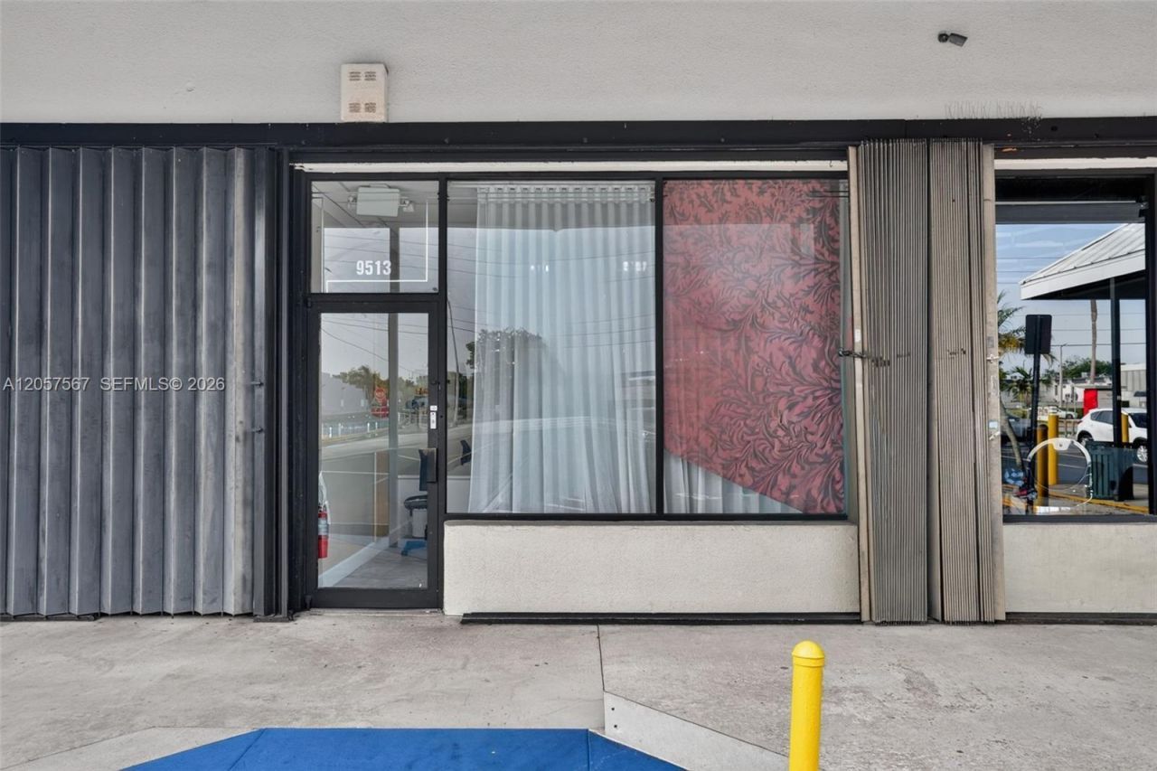 Full Service Salon For Sale In Miami , Miami, FL 33173 Photo
