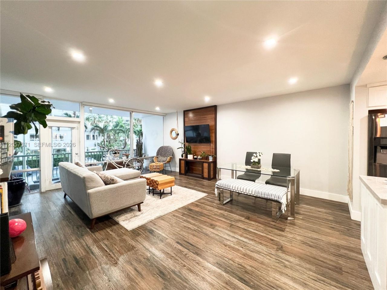 1408 Brickell Bay Dr , Unit 212, Miami, FL 33131 Photo