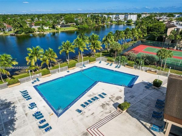 14221 N Kendall Dr , Unit 110C, Miami, FL 33186