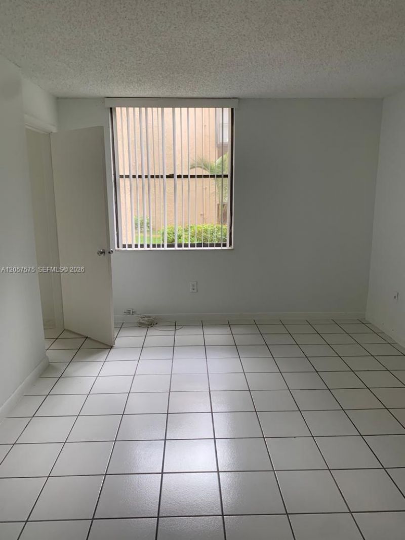 14221 N Kendall Dr , Unit 110C, Miami, FL 33186 Photo