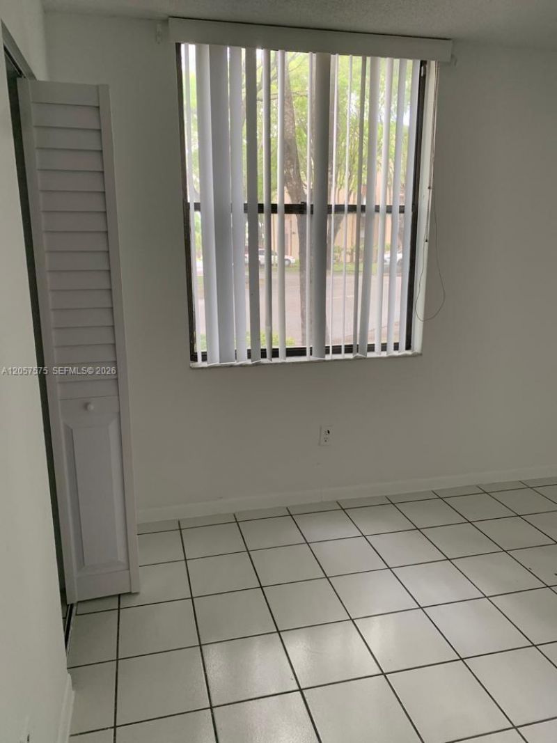 14221 N Kendall Dr , Unit 110C, Miami, FL 33186 Photo