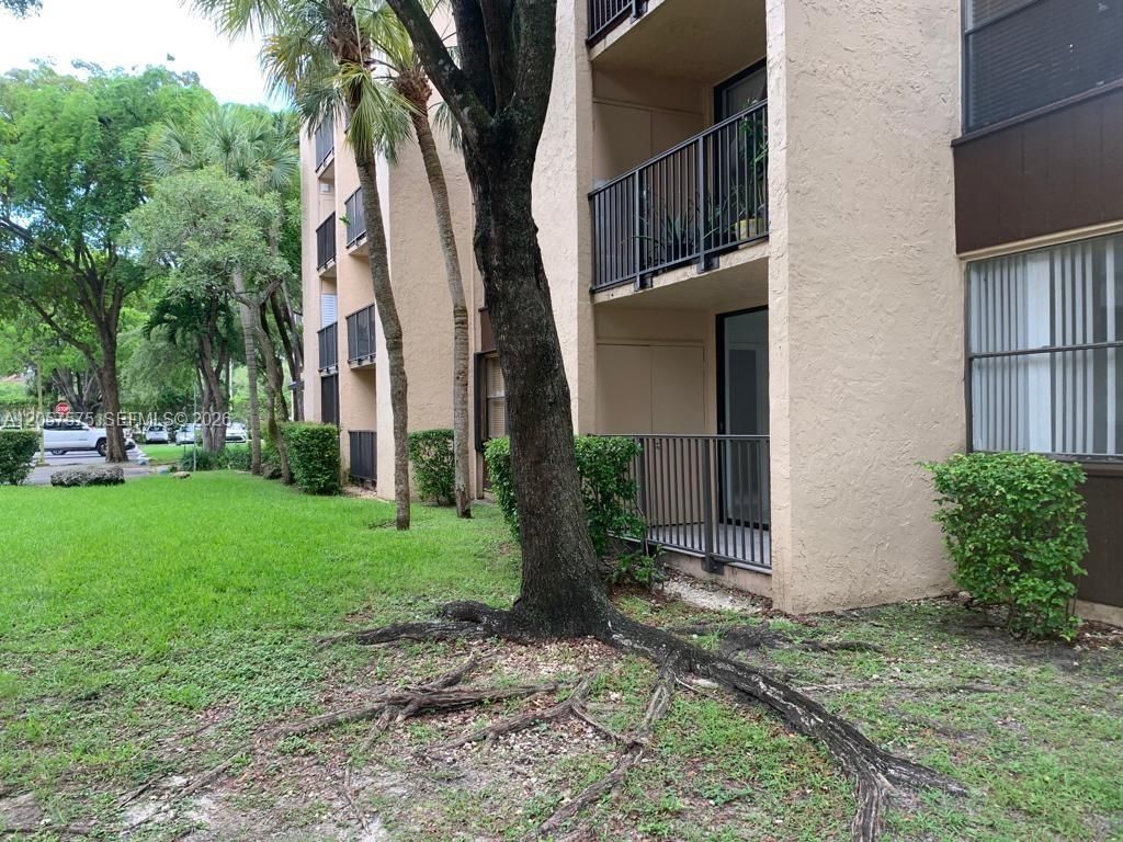 14221 N Kendall Dr , Unit 110C, Miami, FL 33186 Photo