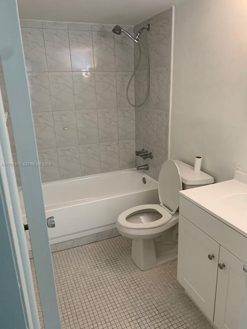 14221 N Kendall Dr , Unit 110C, Miami, FL 33186 Photo