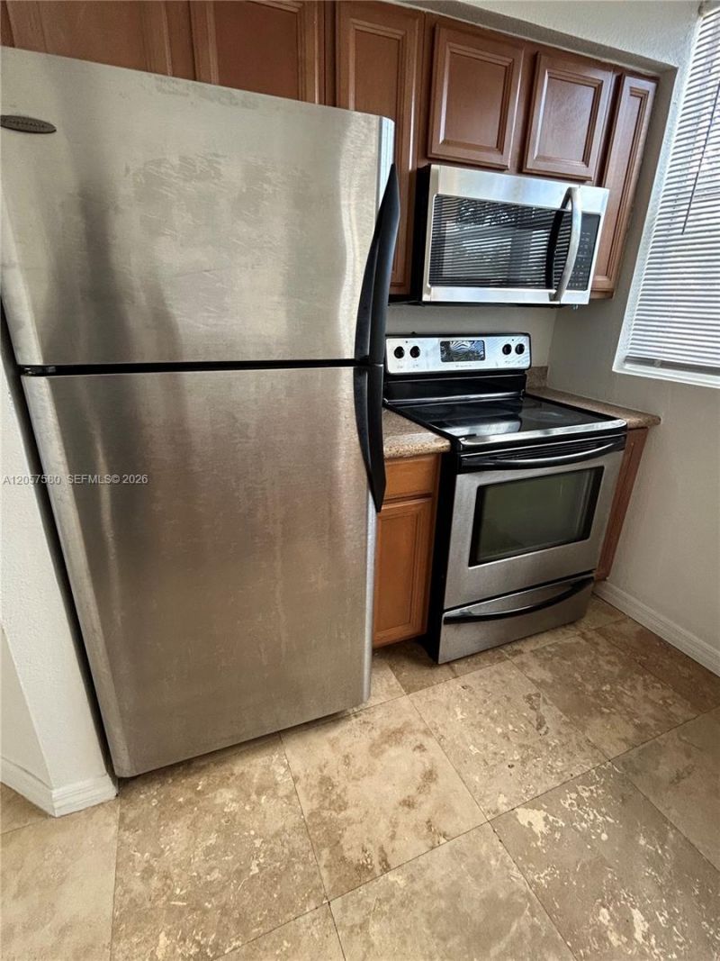 953 SW 10th St , Unit 1, Miami, FL 33130 Photo