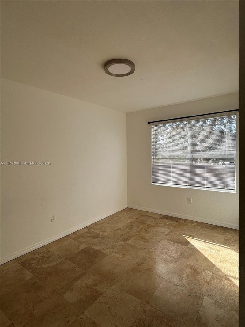 953 SW 10th St , Unit 1, Miami, FL 33130 Photo