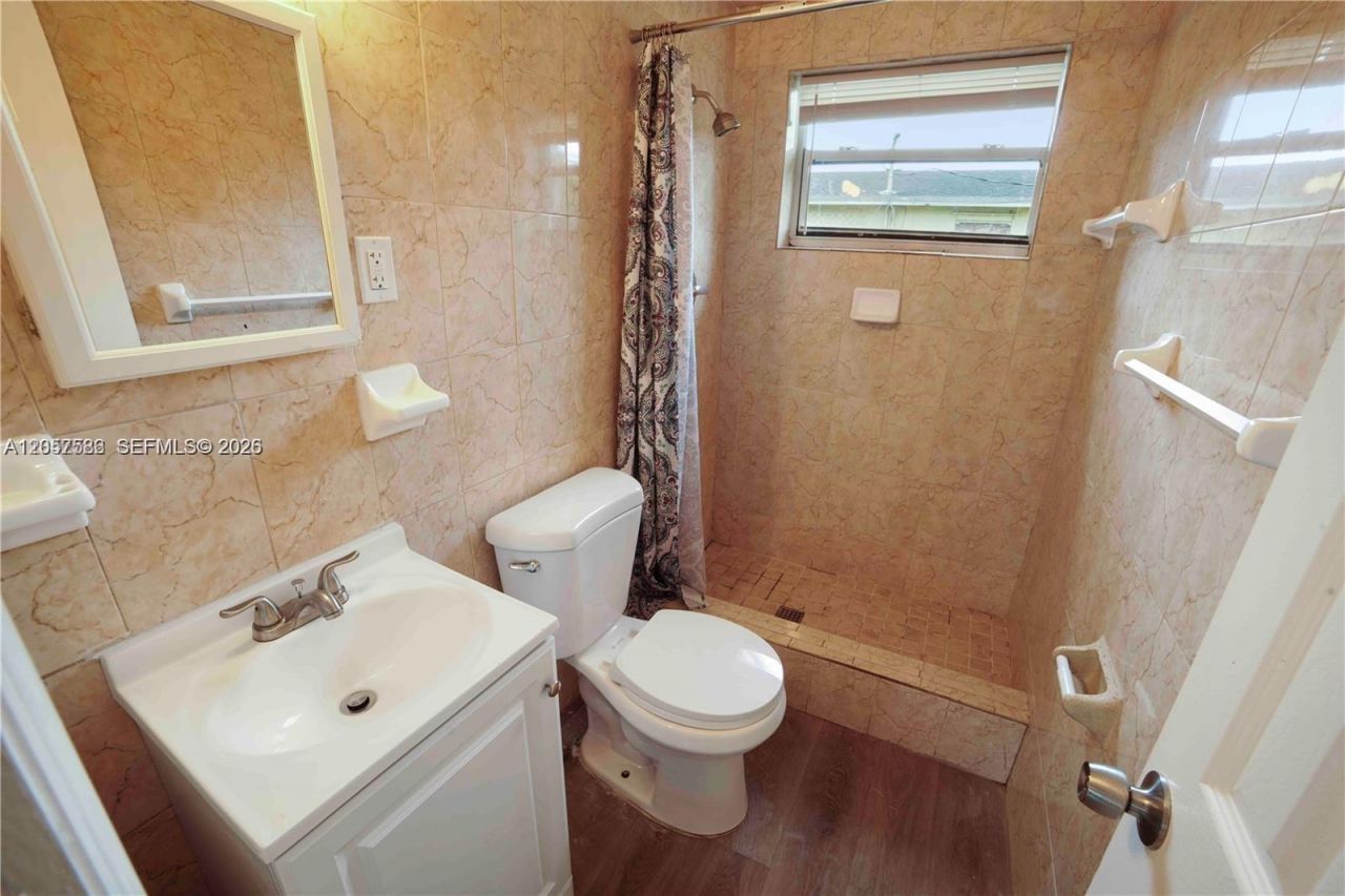 817 NW 12th Ave , Unit 1, Fort Lauderdale, FL 33311 Photo