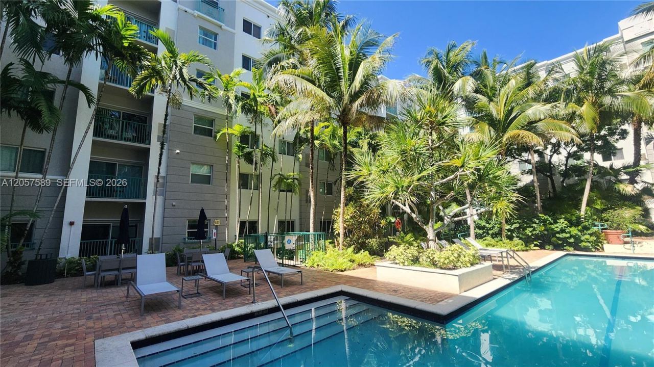 6001 SW 70th St, Unit 155, South Miami, FL 33143 Photo
