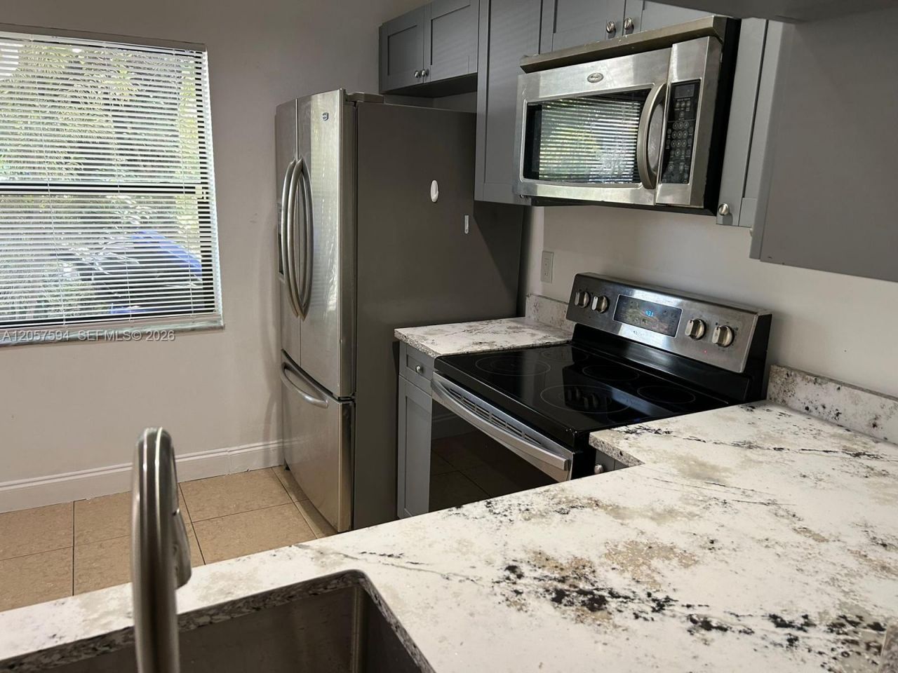 10537 NW 8th St , Pembroke Pines, FL 33026 Photo