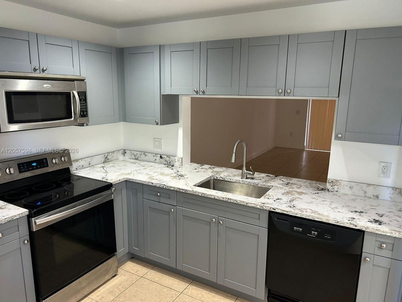 10537 NW 8th St , Pembroke Pines, FL 33026 Photo