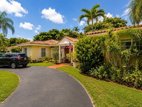 3300 Segovia St , Coral Gables, FL 33134