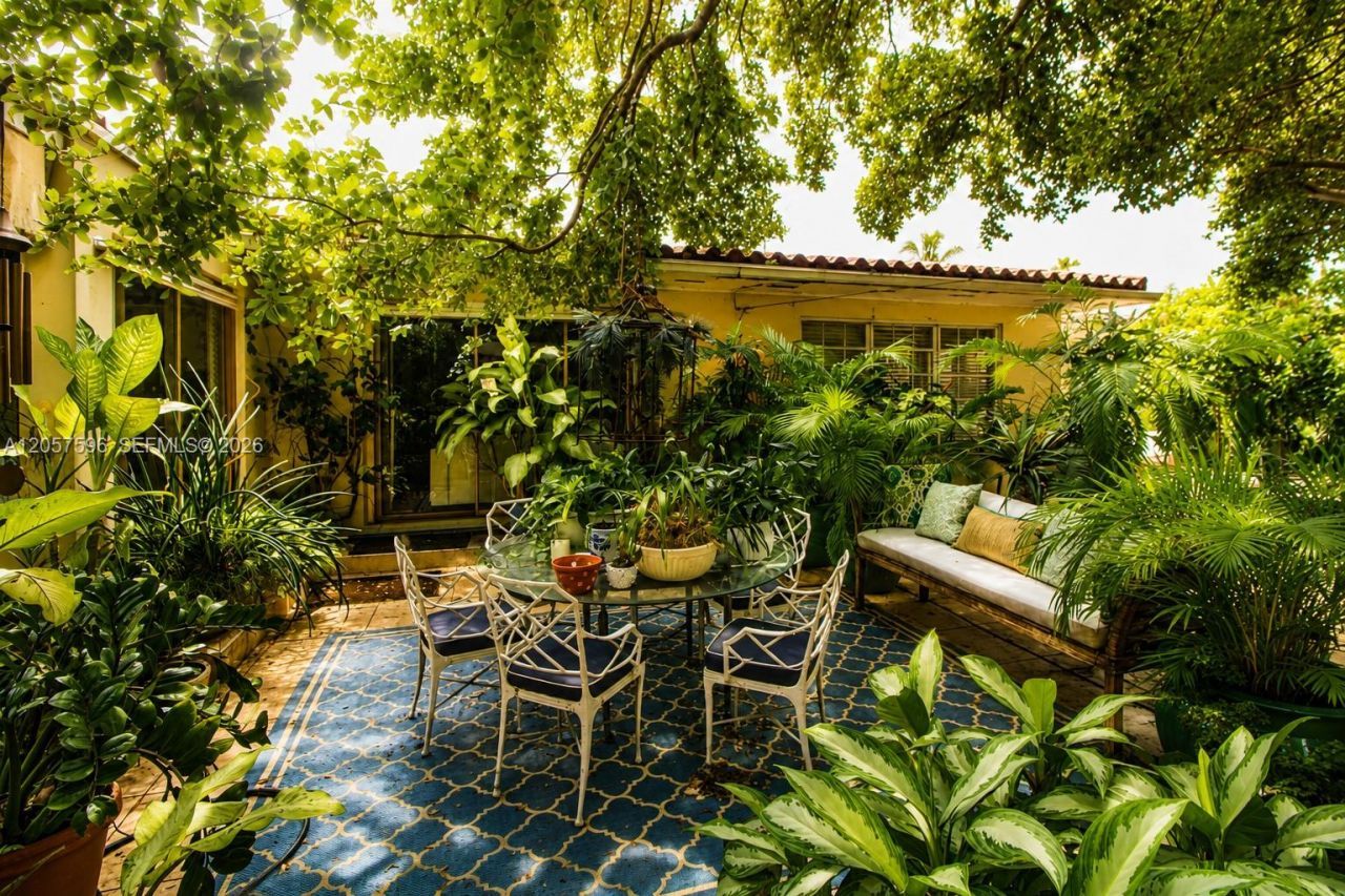 3300 Segovia St , Coral Gables, FL 33134 Photo