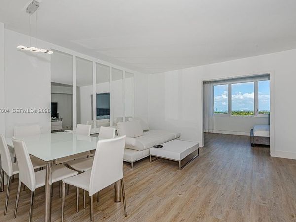 2301 Collins Ave , Unit 1528, Miami Beach, FL 33139