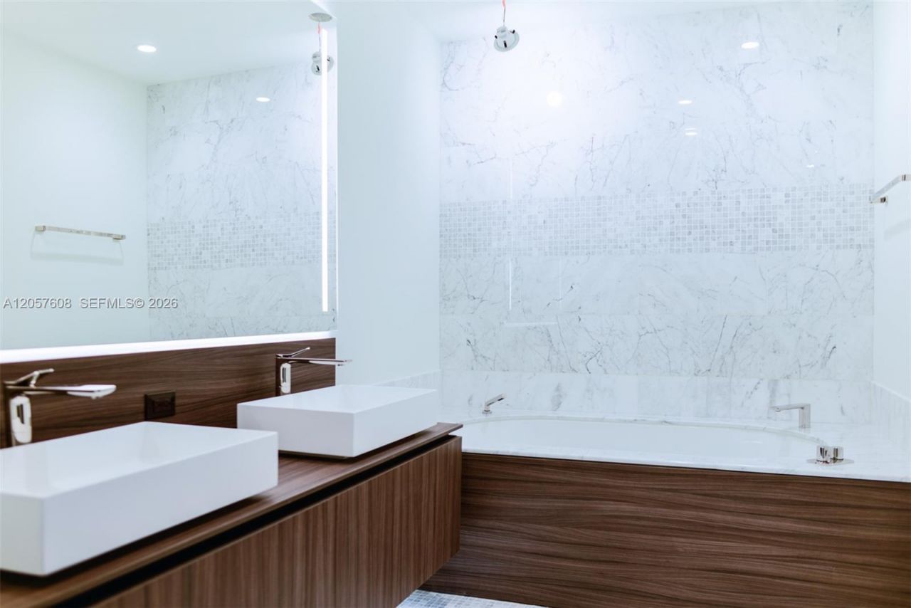 1000 Brickell Plaza , Unit PH5907, Miami, FL 33131 Photo