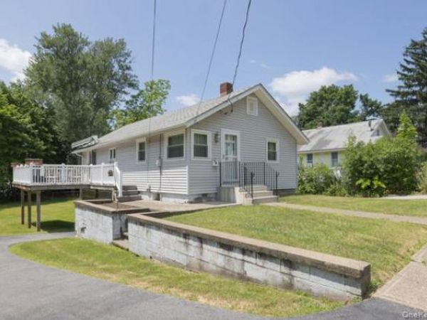 8 Murray Avenue , Goshen, NY 10924