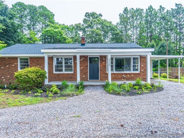 1710 N Poplar Street , Aberdeen, NC 28315