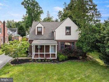 144 ROCK GLEN ROAD, WYNNEWOOD, PA 19096