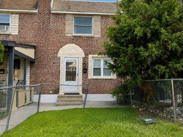 826 DELVIEW DRIVE, FOLCROFT, PA 19032
