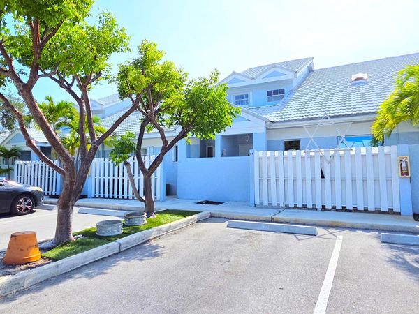 320 SE 2ND Avenue, Unit B4, Deerfield Beach, FL 33441