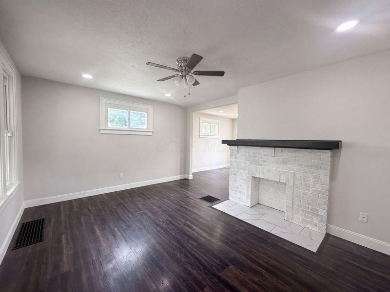 965 Stewart Avenue , Columbus, OH 43206 Photo 3