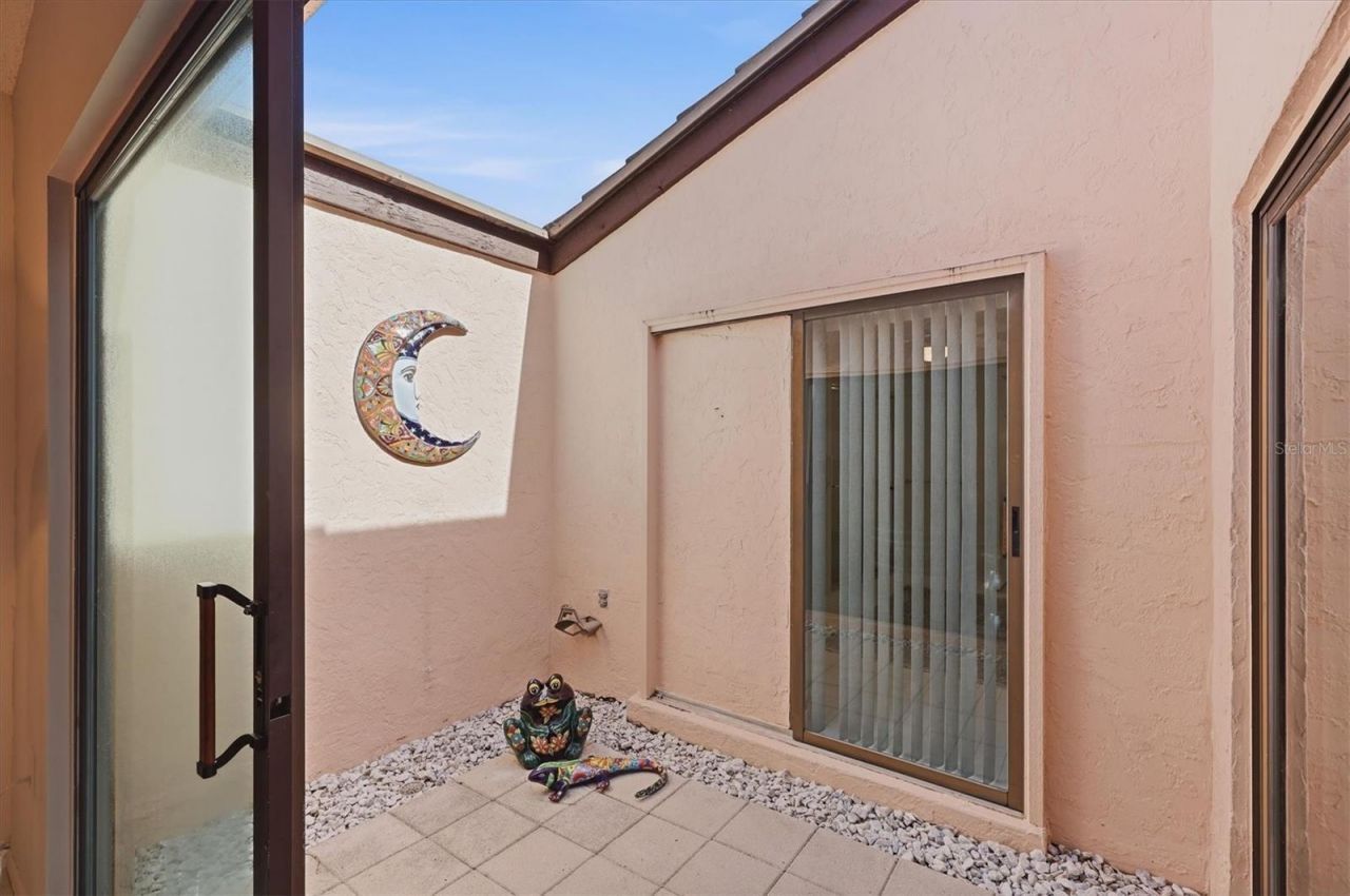 3615 Glen Oaks Manor Drive , Sarasota, FL 34232 Photo