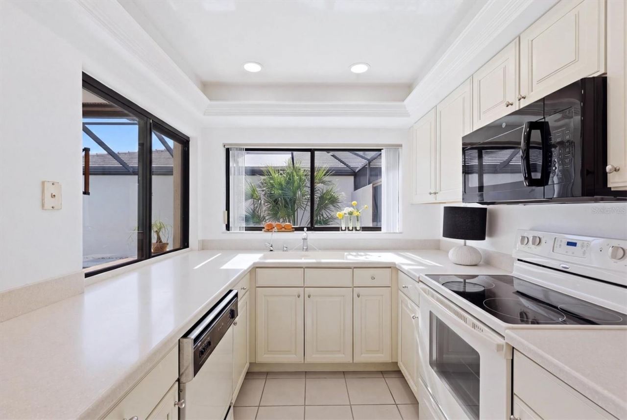 3615 Glen Oaks Manor Drive , Sarasota, FL 34232 Photo