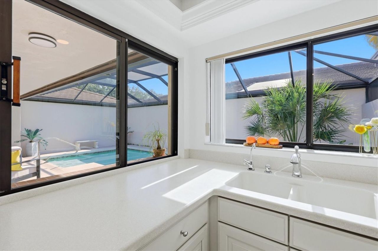 3615 Glen Oaks Manor Drive , Sarasota, FL 34232 Photo
