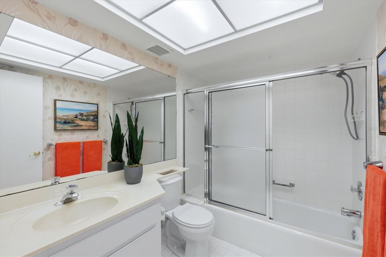 3615 Glen Oaks Manor Drive , Sarasota, FL 34232 Photo
