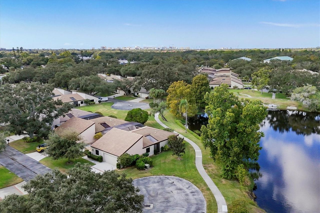 3615 Glen Oaks Manor Drive , Sarasota, FL 34232 Photo