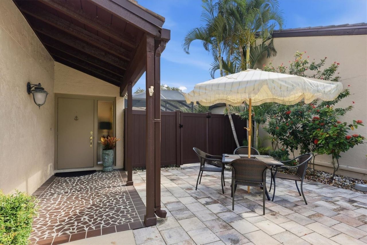 3615 Glen Oaks Manor Drive , Sarasota, FL 34232 Photo