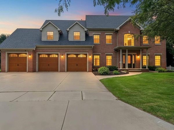 3901 N MILLWOOD DRIVE, Appleton, WI 54913