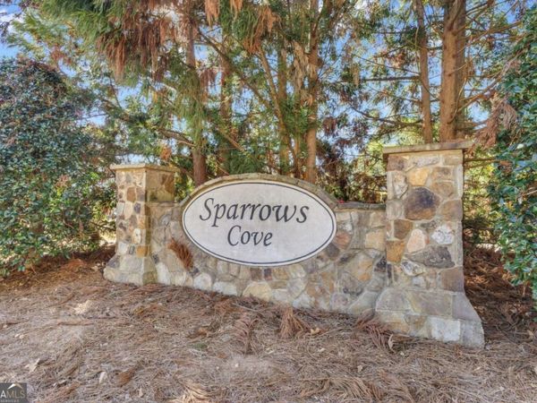 110 Sparrows Cove, Fayetteville, GA 30215