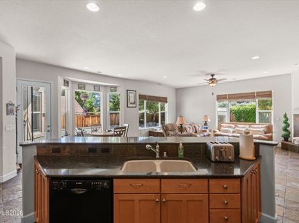 6170 Axis Drive, Sparks, NV 89436 Photo